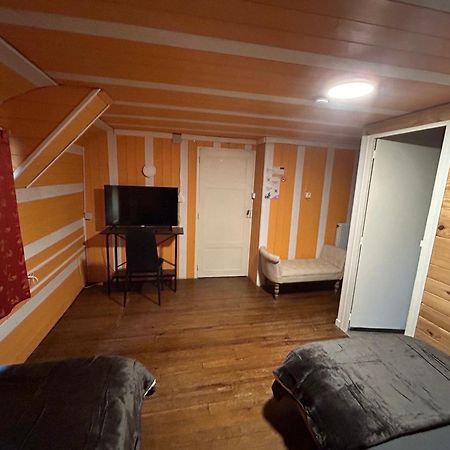 La Cheminee - Chambres D'Hotes Avec Bar-Restaurant Tardets-Sorholus Ngoại thất bức ảnh